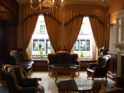 Russell Court Hotel